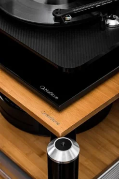 NorStone Ablage - SPIDER 23cm Für Hi-Fi (schwarz / Holz) -Imou Shop a117036 637991933589676901 700x700 vcenterhcenter.jpeg