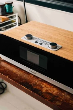 Roberts DAB+ Radio - Stream 67 (DAB+) Latest Edition (cherry) -Imou Shop a122356 638134428068059095 700x700 vcenterhcenter.jpeg
